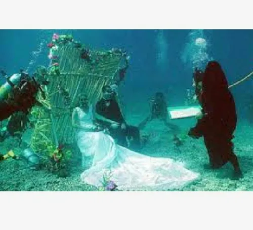 عروسی زیر آب دیده بودید..