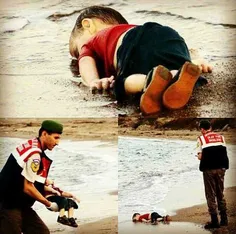 جسم یک #کودک #سوریه #کبود است بیا