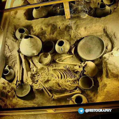 تا هزاره سوم قبل از میلاد مردم ایران مرده های خود را در ک