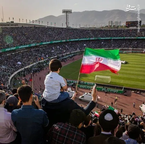 جشن تاریخ ساز امت حزب الله در ورزشگاه آزادی؛ تا ظرفیت تکم