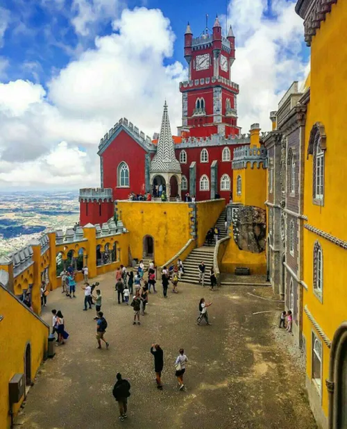 کاخ زیبای پنا در پرتغال