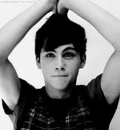 logan lerman♥♥