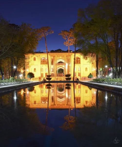 کاخ سلطنتی هشت بهشت در اصفهان