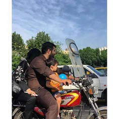 Who needs a #helmet? whose life is it anyway? | 28 Apr '1