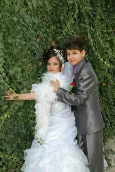 عروسی دوبچه ی 13ساله به نام محسن ومریم این دو در دنیای مج