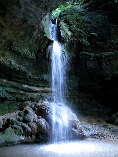 آبشار پلنگ دره یکی از زیباترین و جذاب ترین مسیر های طبیعت