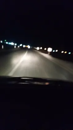 كاش میشد که شبی عقده ی دل  باز کنم