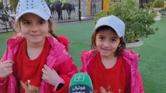 صحبتهای دو کودک هوادار پرسپولیس با دوربین فوتبالی در آستانه دربی