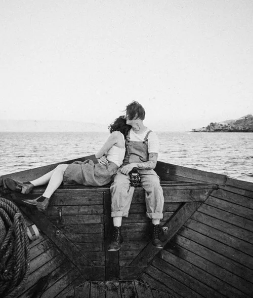 عشقت با قایق ببرتت تو دریا