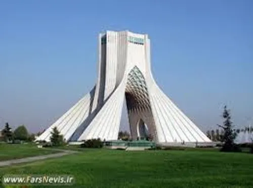 میدان آزادی