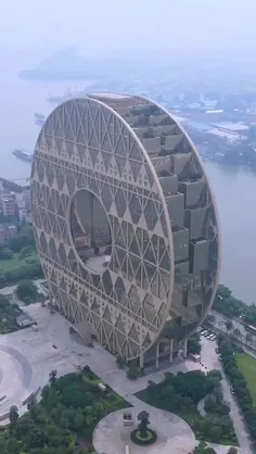 بلندترین ساختمان دایره‌ای‌شکل جهان در گوانگجو چین