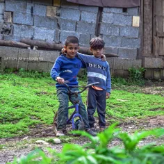 هنوزم میشه خیلی ساده شاد بود و زندگی کرد😊😍