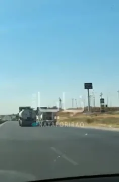 کاروان بزرگی از نیروهای آمریکایی، متشکل ازچندین خودروی نظ