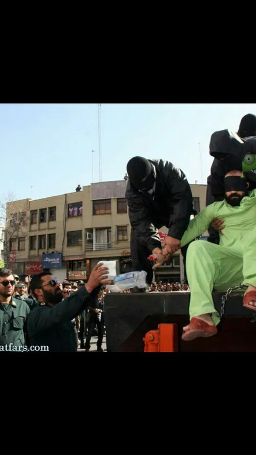 اجرای حکم قطع دست دو سارق در مشهد!+عکس