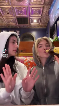 دنیا زده تو کار عشق ابدی 😂😂😂