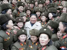 بازدید کیم جونگ اون رهبر کره شمالی از سربازان زن ارتش کره