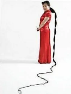 رکورد بلندترین موی دنیا متعلق به «Xie Qiuping» از چین است