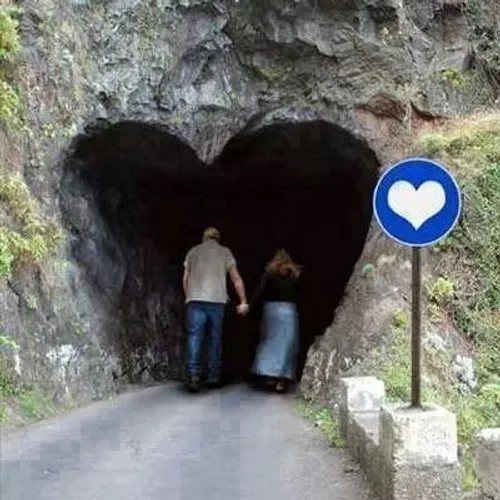 تونل عاشقانه