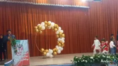 جشن فارغ التحصیلی آموزشگاه زبان ادیب با اجرای اسطوره مجری