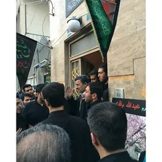 حضور دکتر احمدی نژاد در منزل شهید عبدالله باقری محافظ ساب