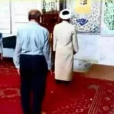 این حاج اقا فرمودن :هر کس نماز و مسجد را ترک کند هرگز در 