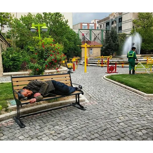 dailytehran park sleep rest resting gardener teh Tehran e