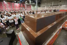 30Mکمپانی ” بهترین شکلات جهان ” در شیکاگو بزرگترین نوار ش