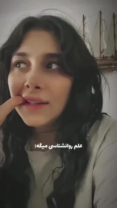 دیدین😂😂حالا هی برو خودتو بدبخت کن