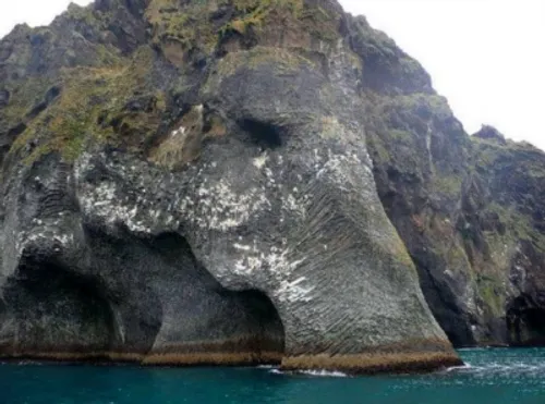 صخره ای به شکل یک فیل... (♥ ‿♥ )