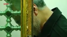 تصاویری از حضور سردار شهید حاج قاسم سلیمانی در روضه منوره