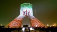 برج آزادی همرنگ پرچم ایران شد😍