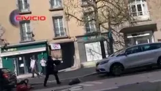 🎥 خشونت عجیب پلیس فرانسه و ضرب‌وشتم وحشیانه معترضین | نحو