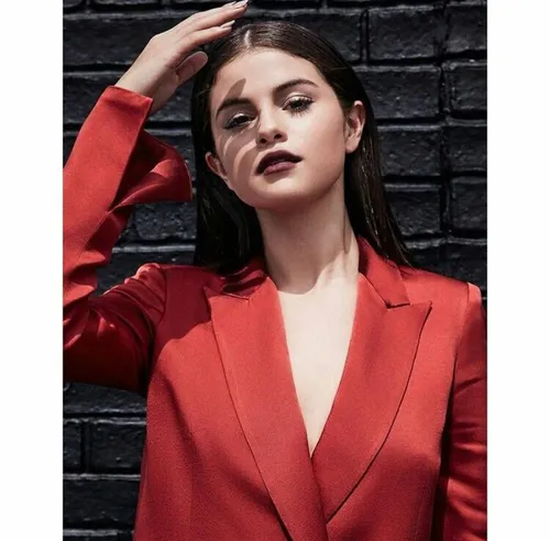 Selena Gomez ❤ ❤ ❤ ❤ ❤