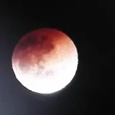 ماه قرمز شد!