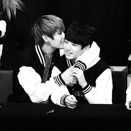 The most beautiful scene in the world:)) vkook bangtanboy