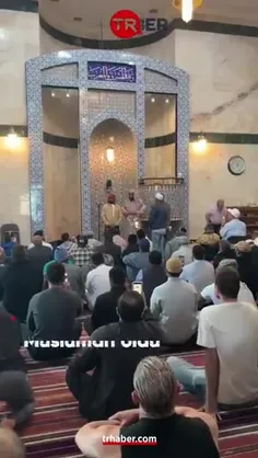 🎤🎧 لیل جون خواننده‌ی مشهور رَپ آمریکایی در مسجدی در لس آن