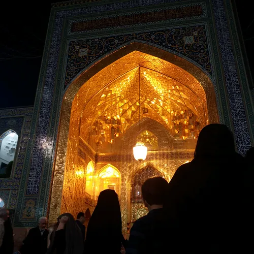 مشهد تایم هر کس کامنت بزاره به نیتیش نماز زیارت میخونم