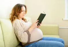 ️خواندن کتاب در دوران #بارداری علاوه بر افزایش هوش جنین ا