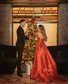 راکیتیچ و  همسرش در کریسمس #بارسلونا