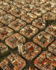 در شهر بارسلونا اسپانیا منطقه ای قرار دارد به نام ایکزامپ