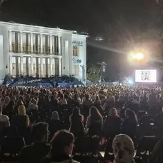 این تصویر  یکی از هزاران کنسرتی هست که در تهران برگزار شد