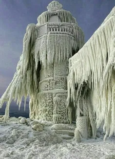 یخ زدن فانوس دریایی ایالت میشیگان