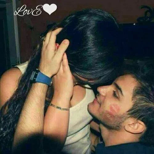 چِقَدپیشِـ توآرومـ میشِهـ دُنیـا❤ 🙊 😸 😻