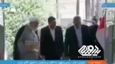 ⭕️ بازنشر تفال پزشکیان به قرآن در بدو ورود به ساختمان ریا