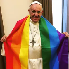 تصویر پاپ با پرچم همجنس‌گرایان ساخته هوش مصنوعی است!
