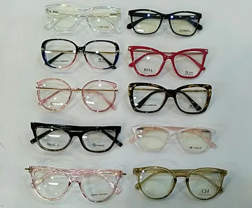 فروش عینک های برند شیک و لاکچری