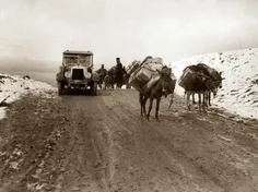 جاده قزوین به تهران و نزدیک روستای "اوه" در سال 1305 هجری