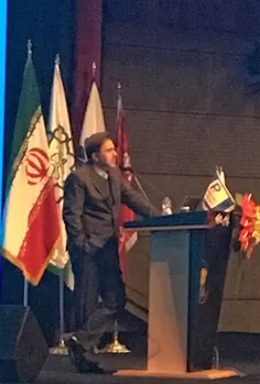 هم‌اکنون / سخنرانی #آخوندی وزیر راه در برج میلاد، با پوزی