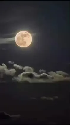 گفتم یکم زیبایی های ماه رو به رخ بکشم🌙🌚