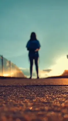 با روح، جسم و قلب کسی بازی نکنید ، یا نباشید ،یا تا آخر ب